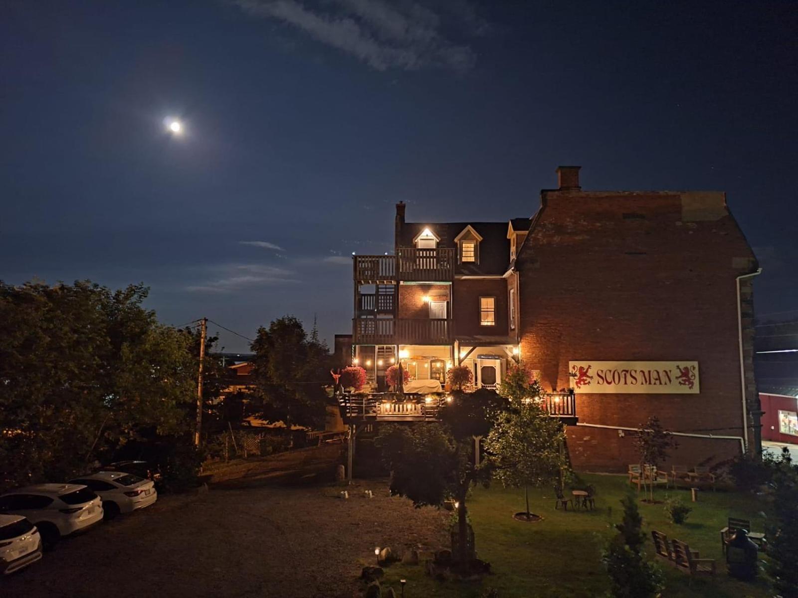 The Scotsman Inn Pictou Exterior foto